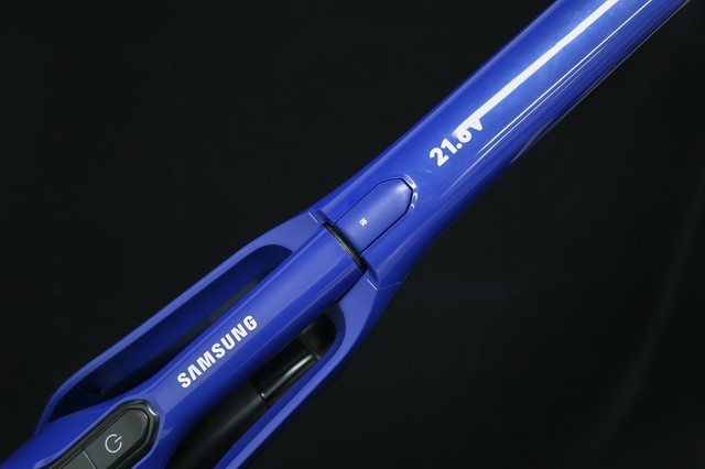 本文属于原创文章，如若转载，请注明来源：品质源于细节 三星新款吸尘器拆解图赏http://jd.zol.com.cn/631/6316611.html