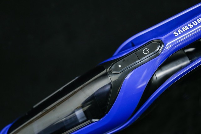 本文属于原创文章，如若转载，请注明来源：品质源于细节 三星新款吸尘器拆解图赏http://jd.zol.com.cn/631/6316611.html