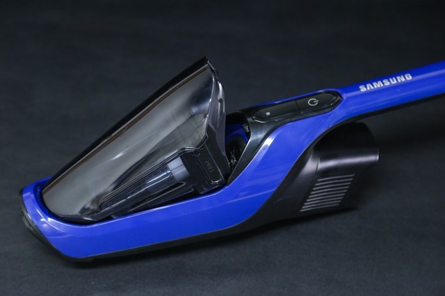 本文属于原创文章，如若转载，请注明来源：品质源于细节 三星新款吸尘器拆解图赏http://jd.zol.com.cn/631/6316611.html