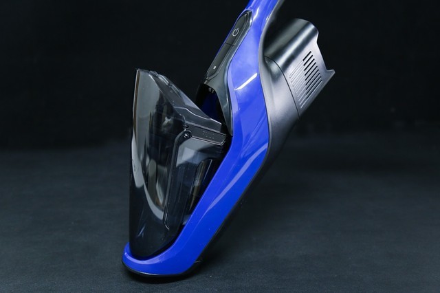 本文属于原创文章，如若转载，请注明来源：品质源于细节 三星新款吸尘器拆解图赏http://jd.zol.com.cn/631/6316611.html