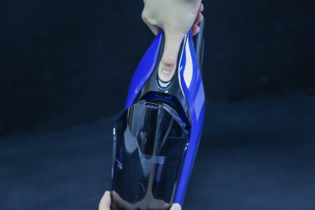 本文属于原创文章，如若转载，请注明来源：品质源于细节 三星新款吸尘器拆解图赏http://jd.zol.com.cn/631/6316611.html