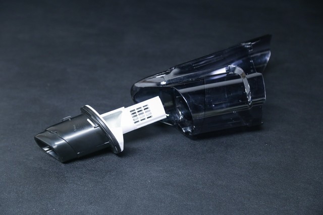 本文属于原创文章，如若转载，请注明来源：品质源于细节 三星新款吸尘器拆解图赏http://jd.zol.com.cn/631/6316611.html