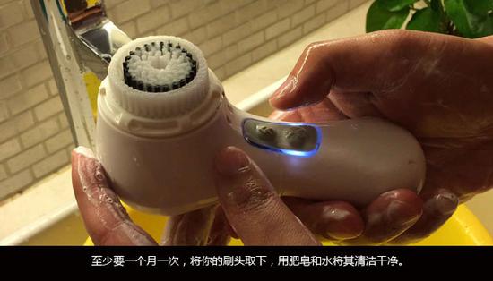 不清洁刷头或洗不干净
