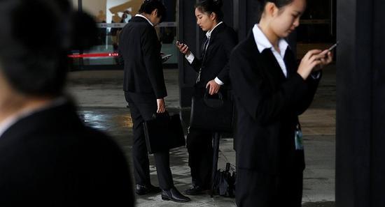 新浪美股讯 北京时间12日 美国世界报业辛迪加（Project Syndicate）刊登文章称，中国已牢固确立自己作为消费数字科技的全球领袖地位。